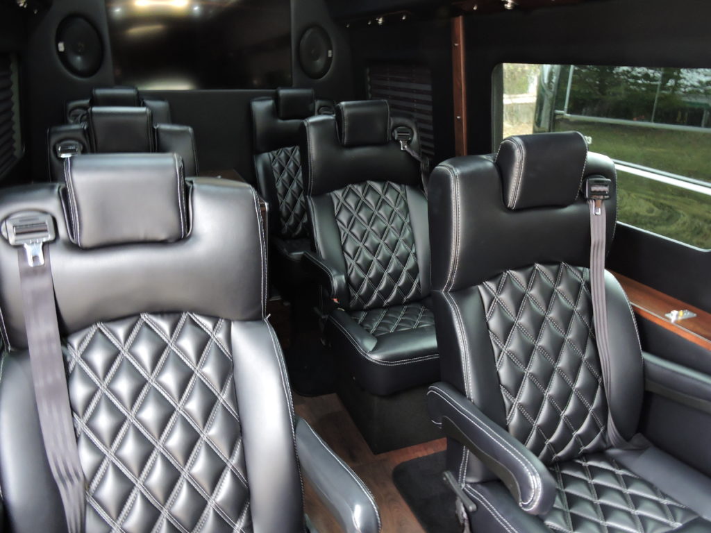 MERCEDES BUSINESS CLASS