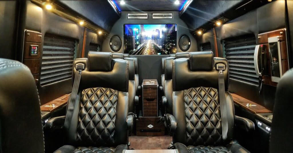 MERCEDES BUSINESS CLASS