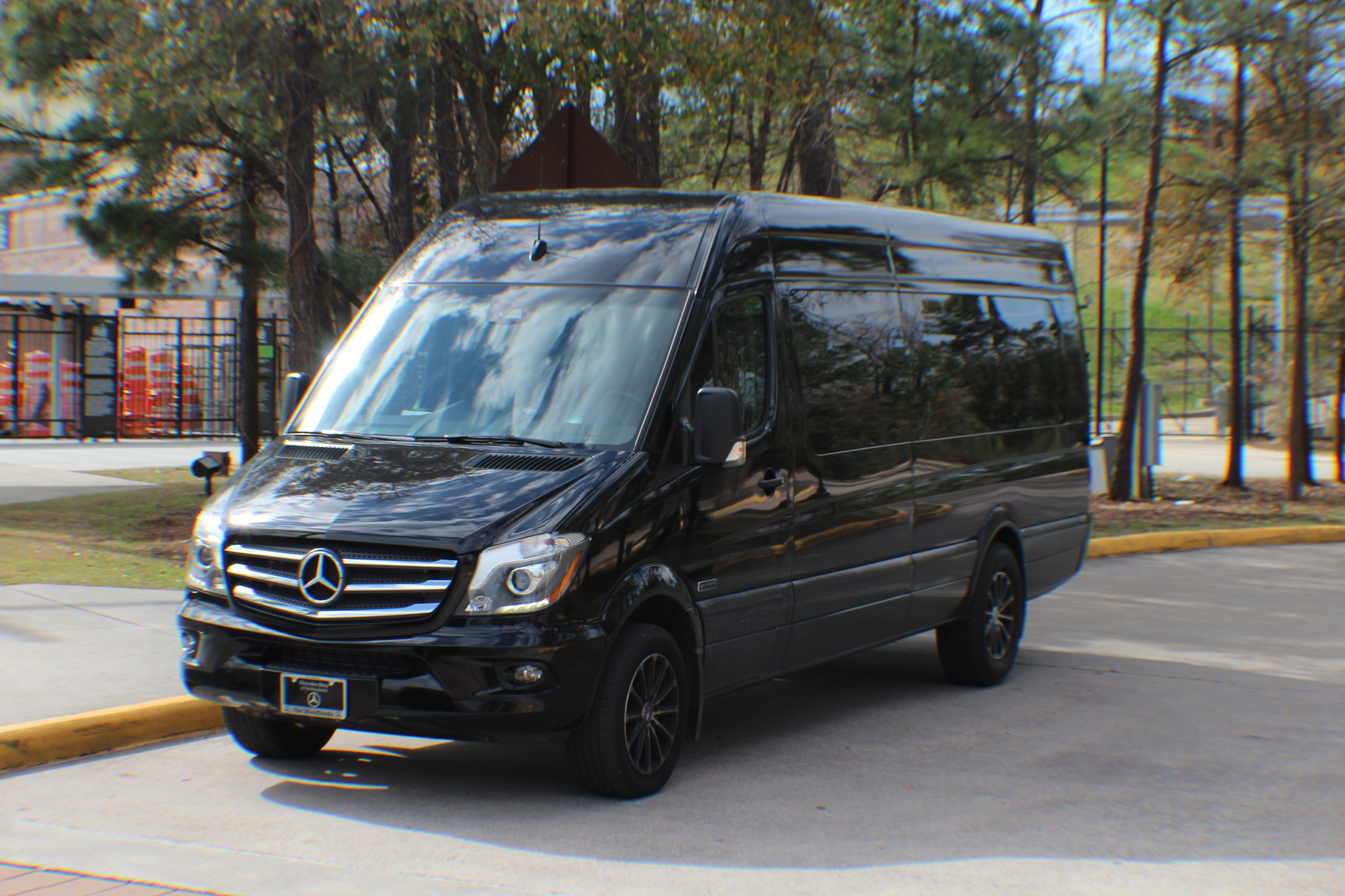 MERCEDES BUSINESS CLASS